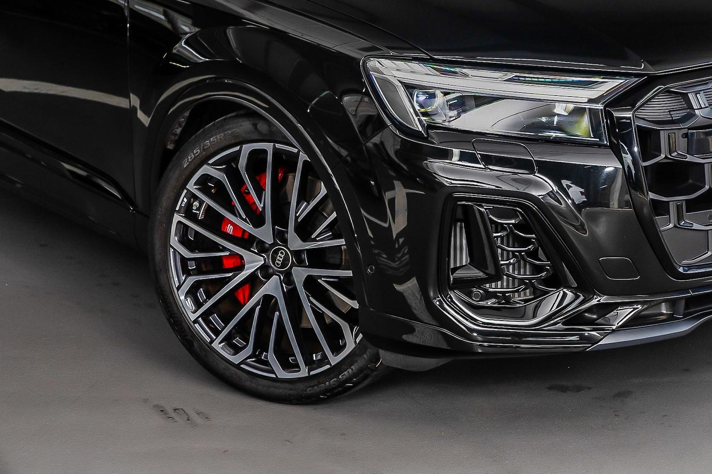 Image about Audi SQ7 TFSI quattro tiptronic