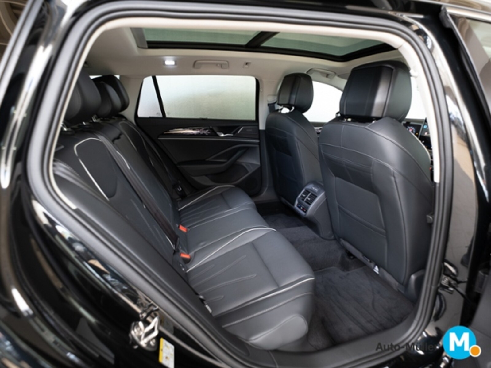 Volkswagen Passat – Bild 13