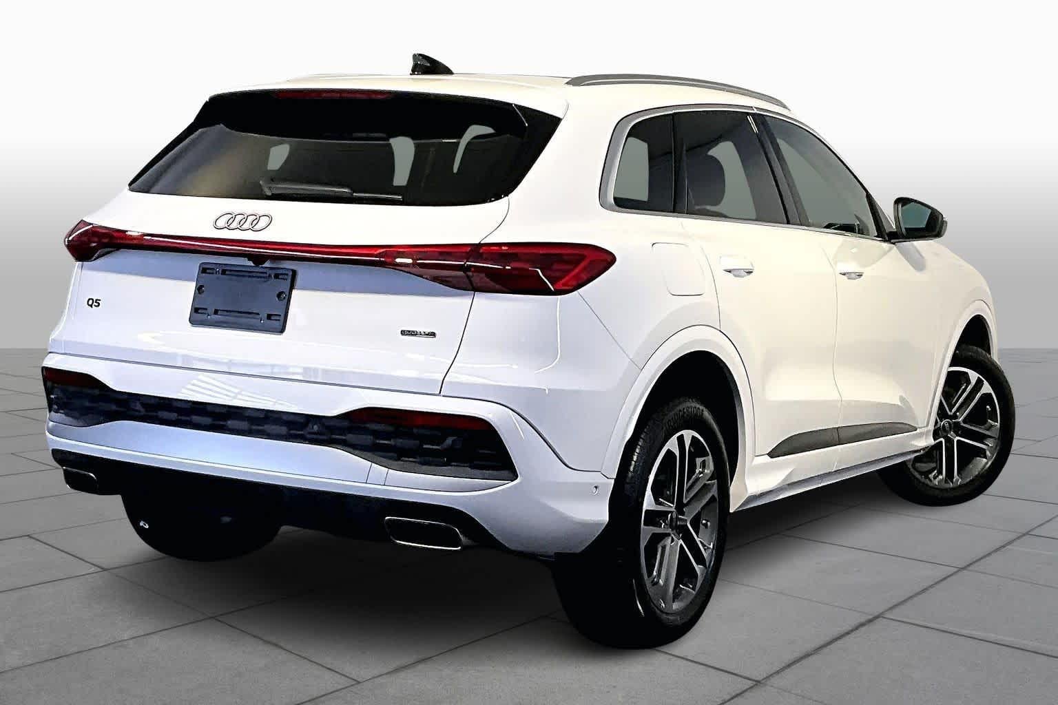 2025 Audi Q5 Premium - Photo 13
