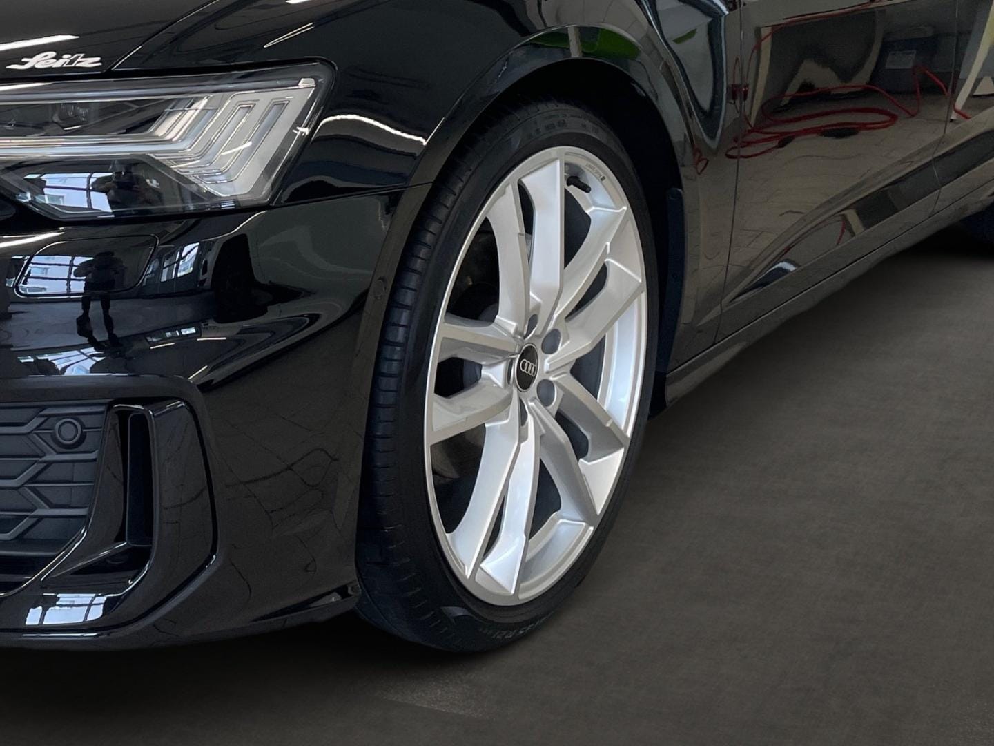 Bild über Audi A6 Limousine S line 40 TDI quattro S tronic - für weitere Informationen kontaktieren Sie den Audi Partner