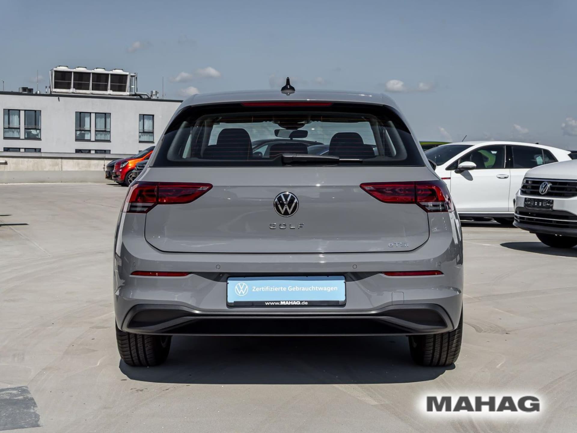 Volkswagen Golf Life