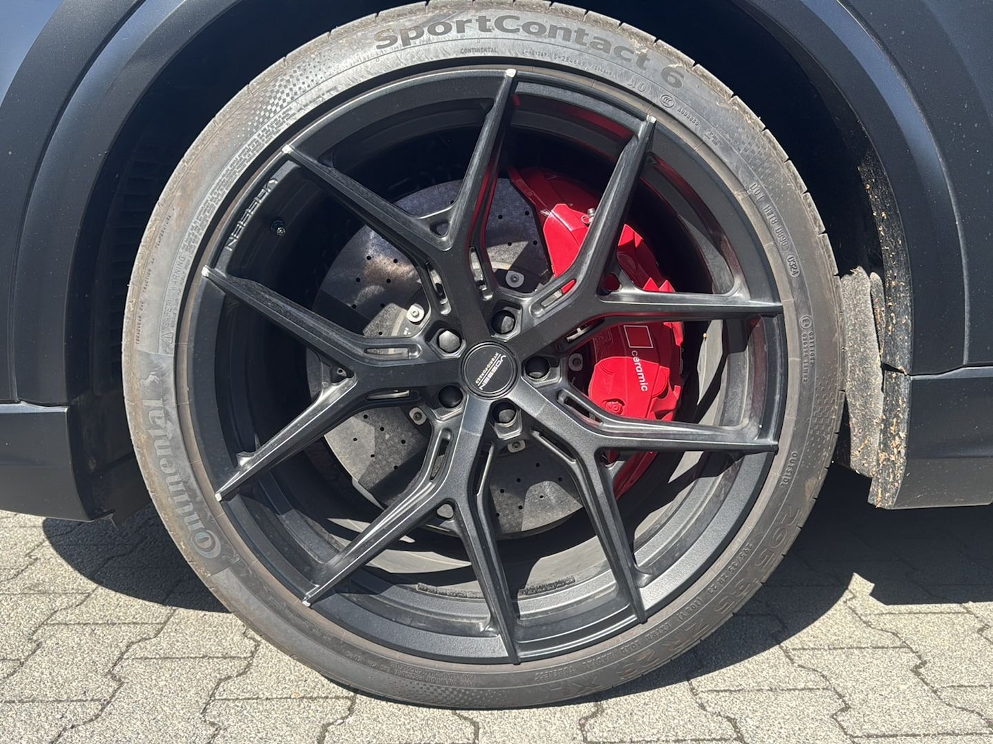 Bild über Audi RS Q8 TFSI quattro tiptronic - für weitere Informationen kontaktieren Sie den Audi Partner