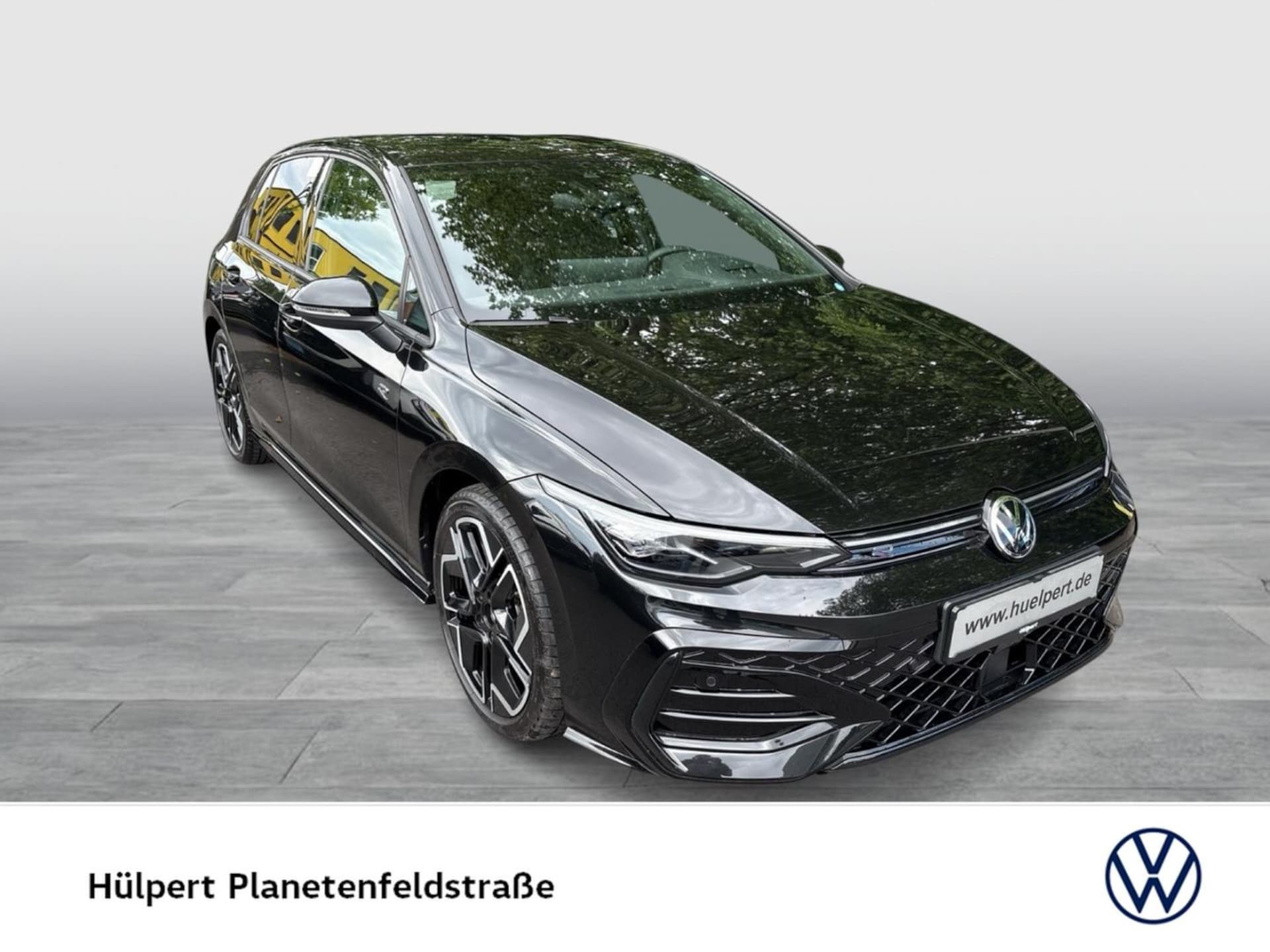 Volkswagen Golf R-Line