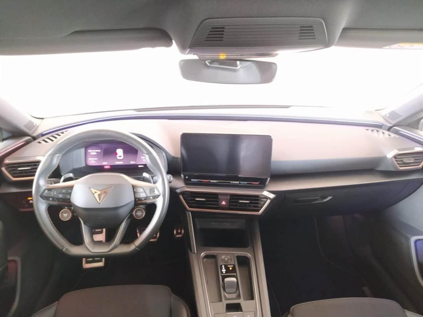 CUPRA Leon Sportstourer 2.0 TSI 4Drive DSG 228 kW (310 CV) — photo 4
