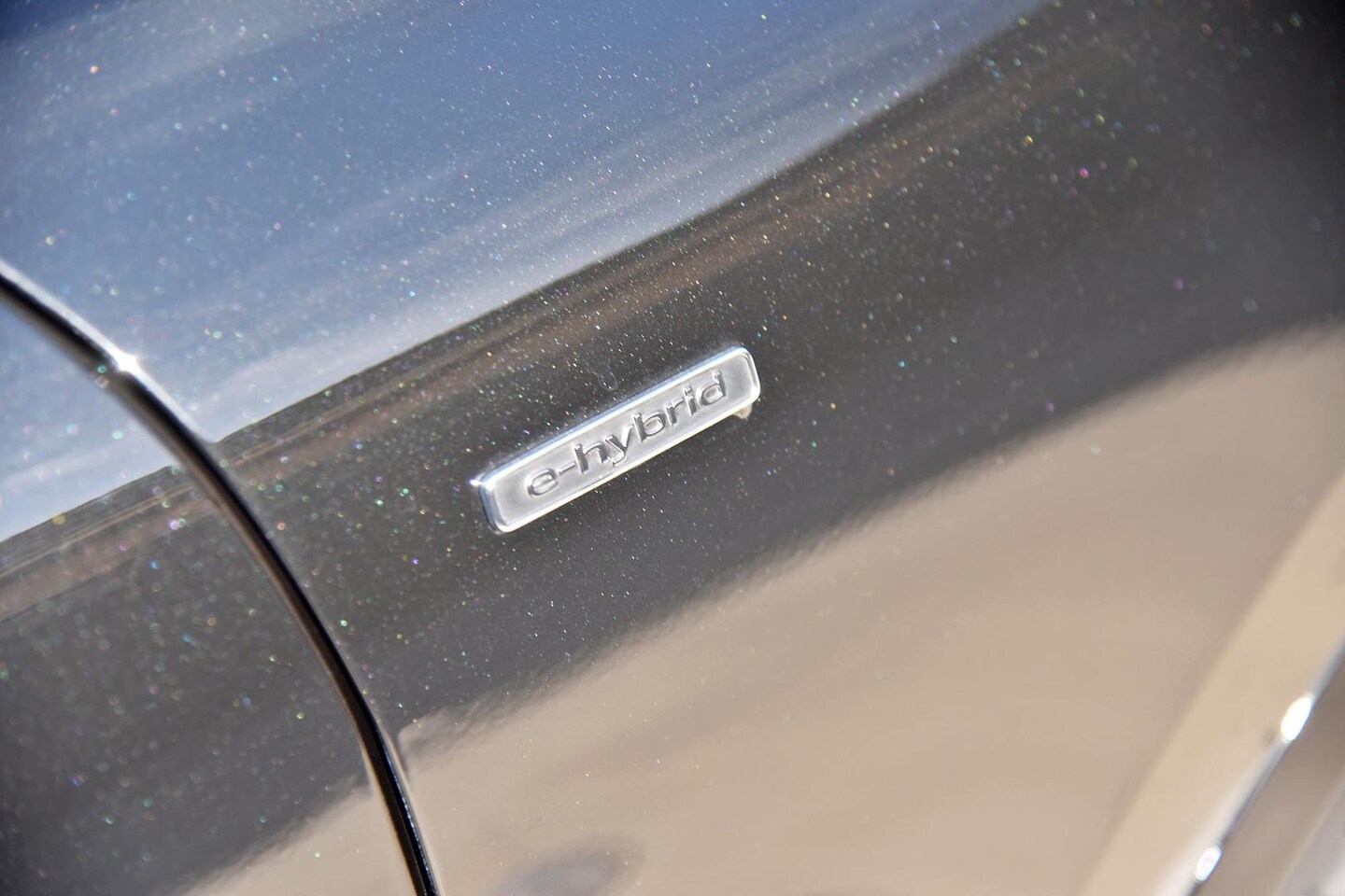 Image about Audi Q5 SUV e-hybrid quattro S tronic