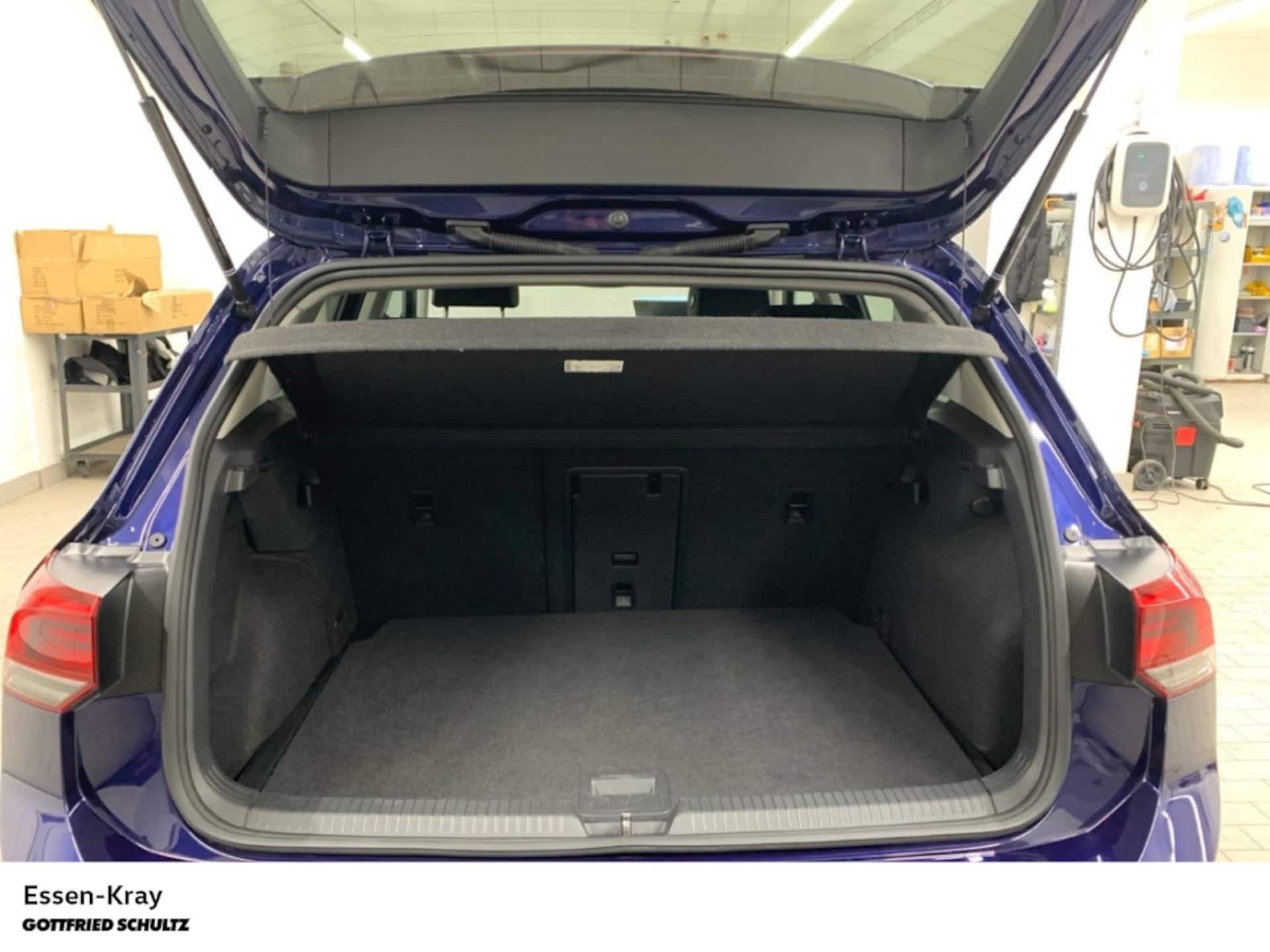 Volkswagen Golf Active
