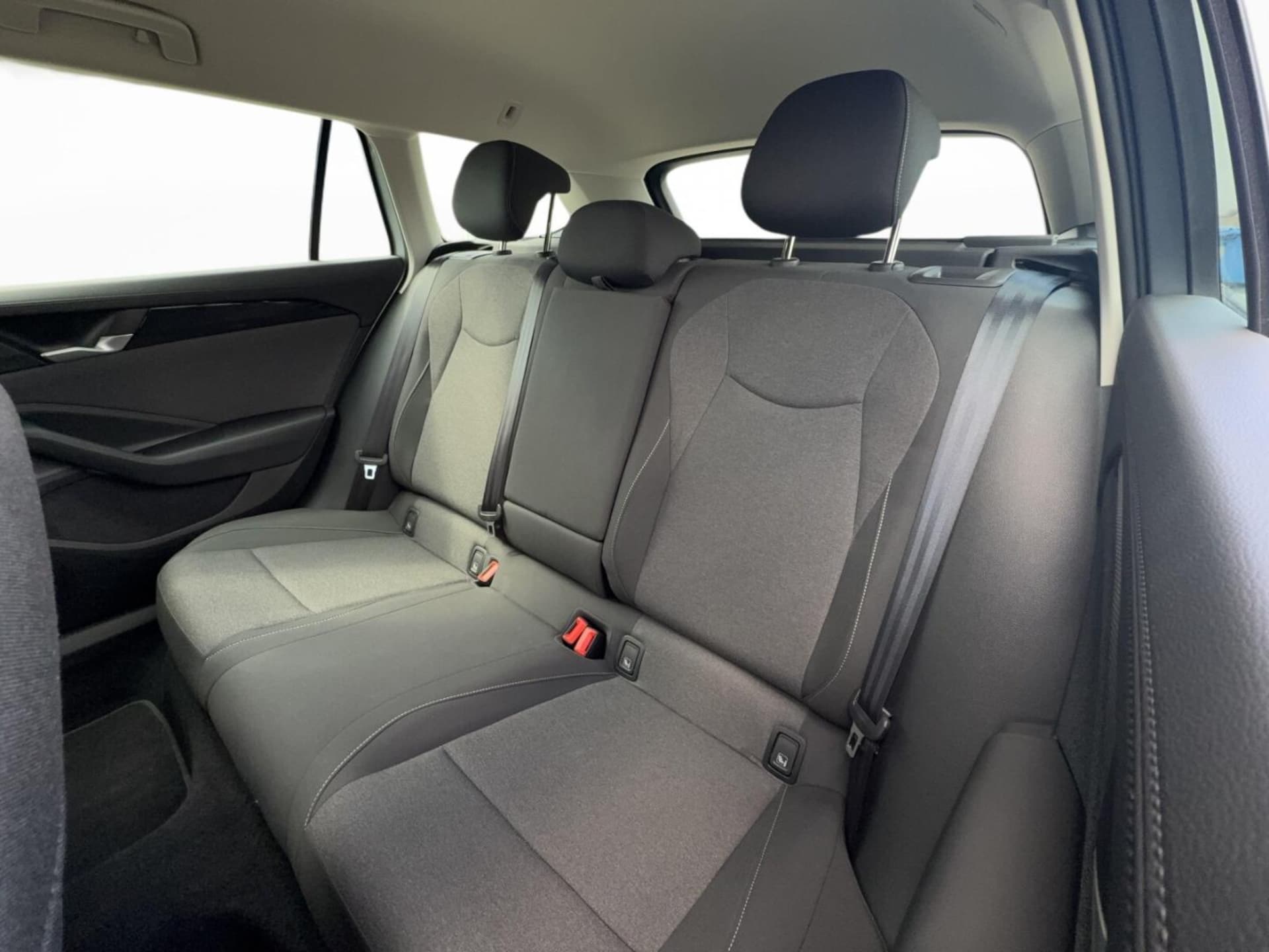 Volkswagen Passat Model bazowy