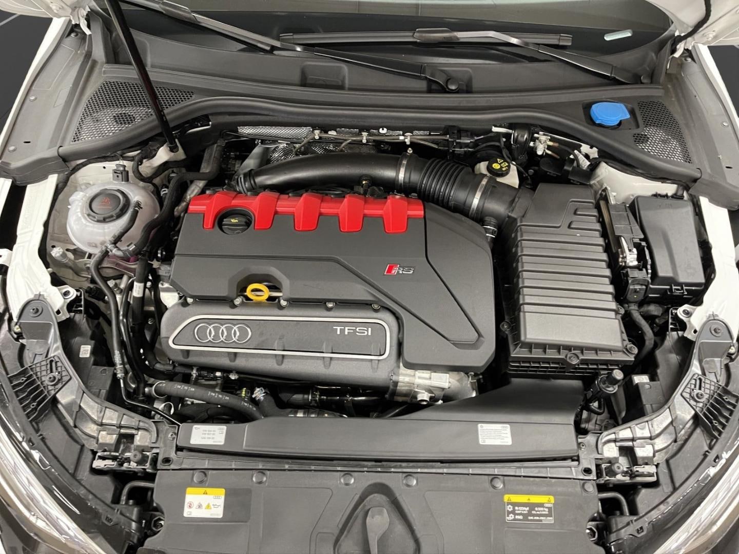 Bild über Audi RS 3 Limousine RS 3 Limousine 294 kW S tronic - für weitere Informationen kontaktieren Sie den Audi Partner