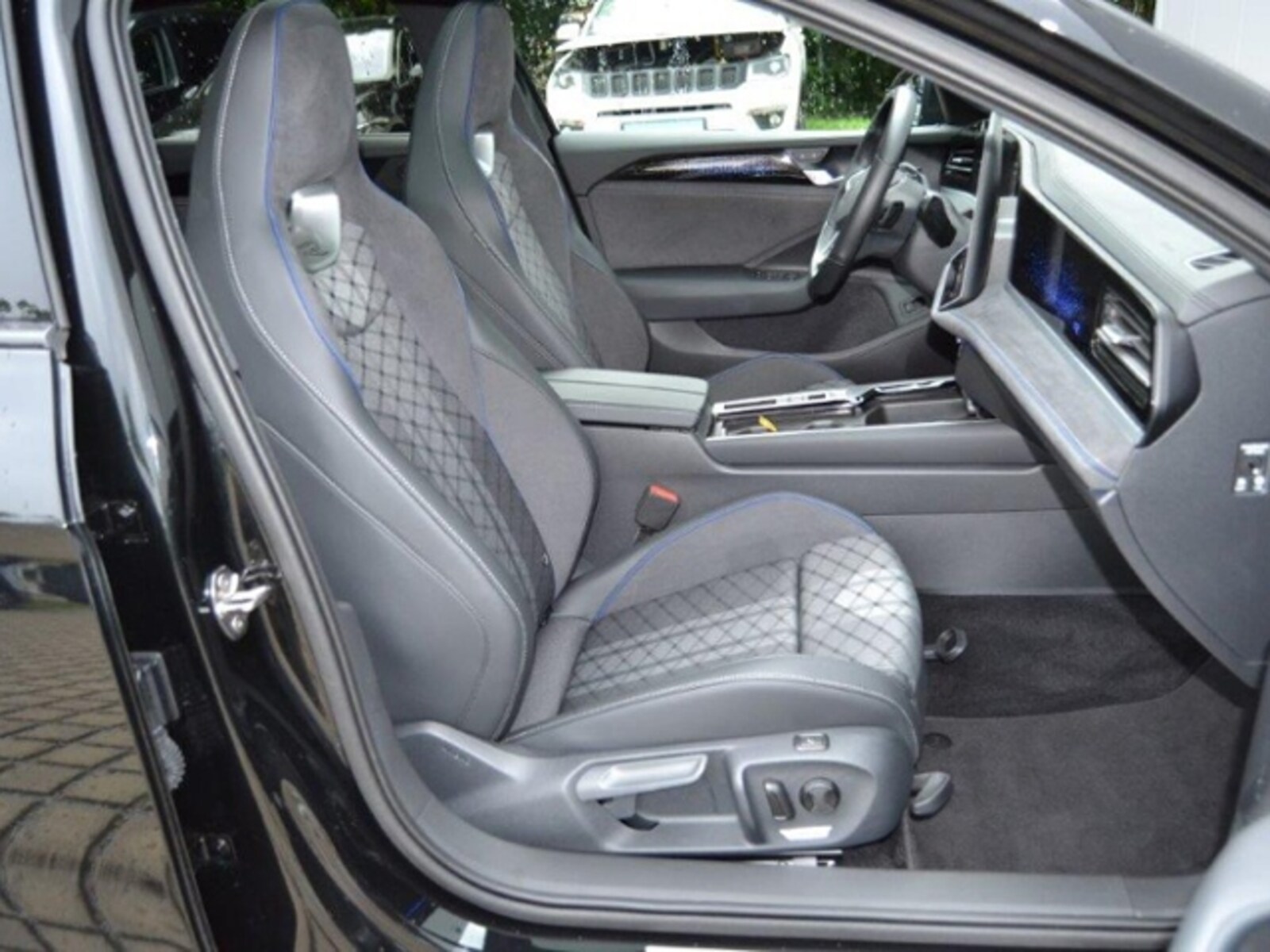 Volkswagen Passat – Bild 4