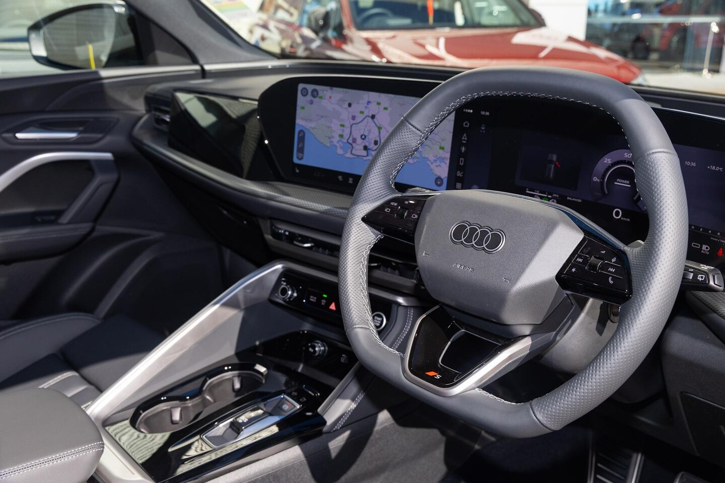 Image about Audi Q5 SUV e-hybrid quattro S tronic