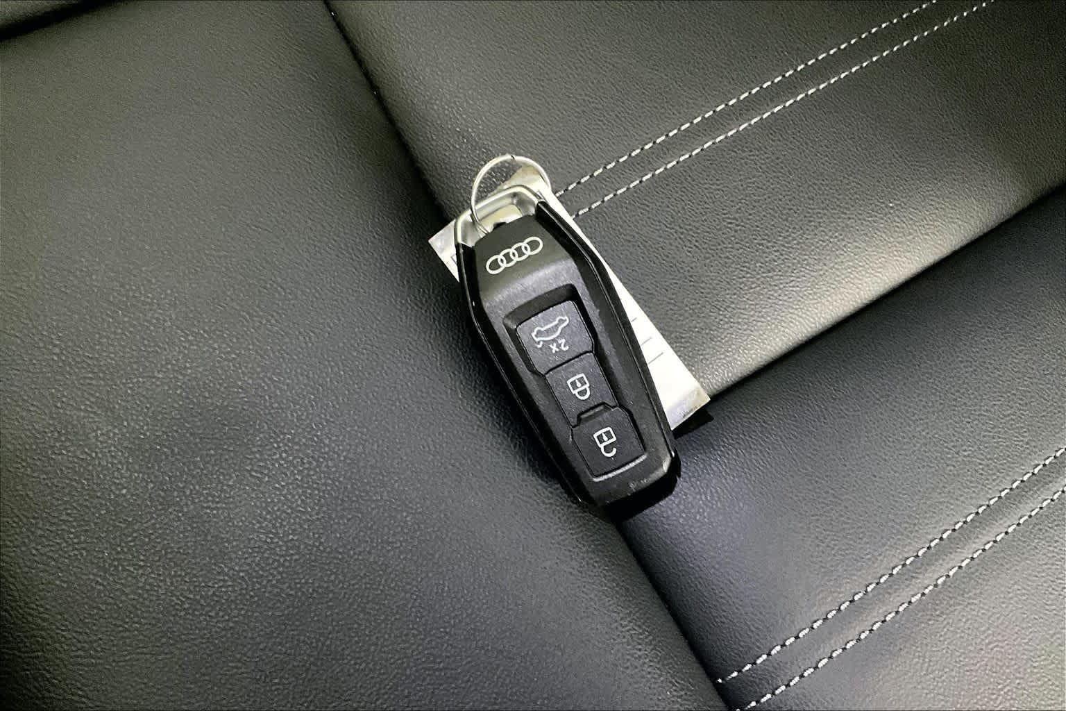 2025 Audi Q5 Premium - Photo 15