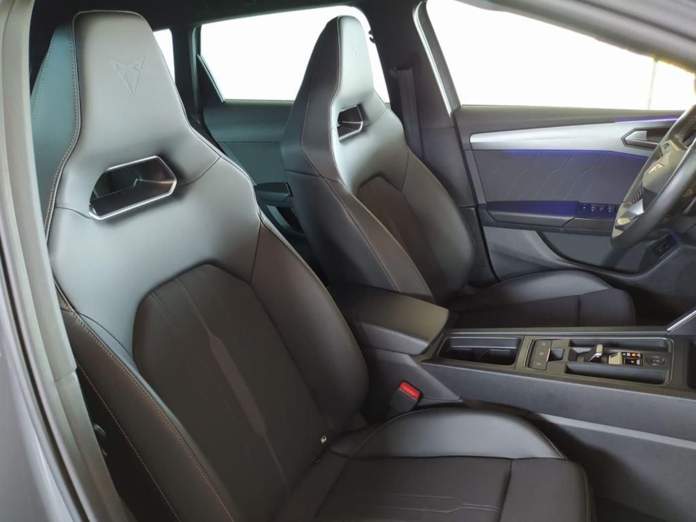 CUPRA Leon Sportstourer 2.0 TSI 4Drive DSG 228 kW (310 CV) — photo 13