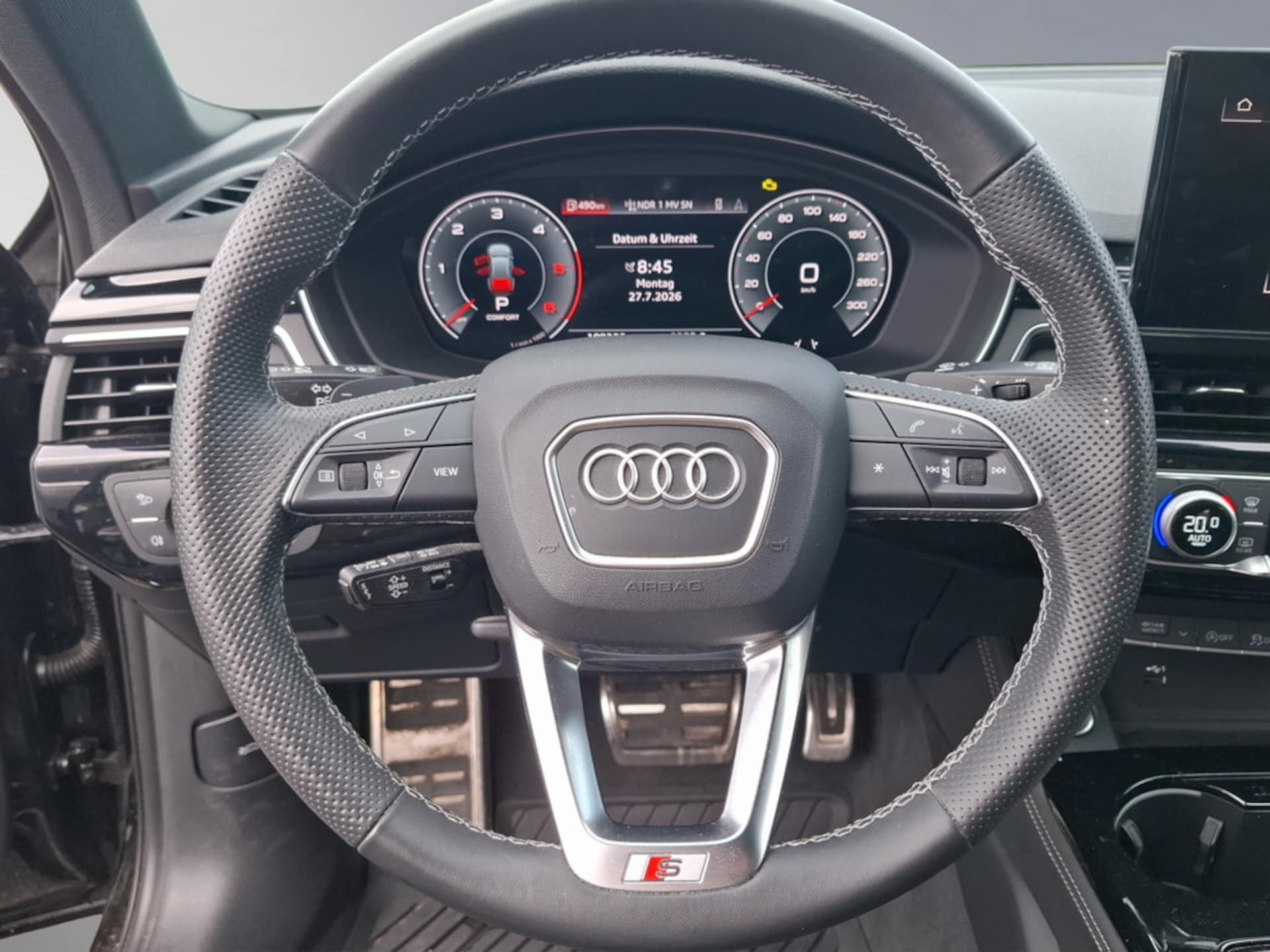 Audi A4 Avant S line