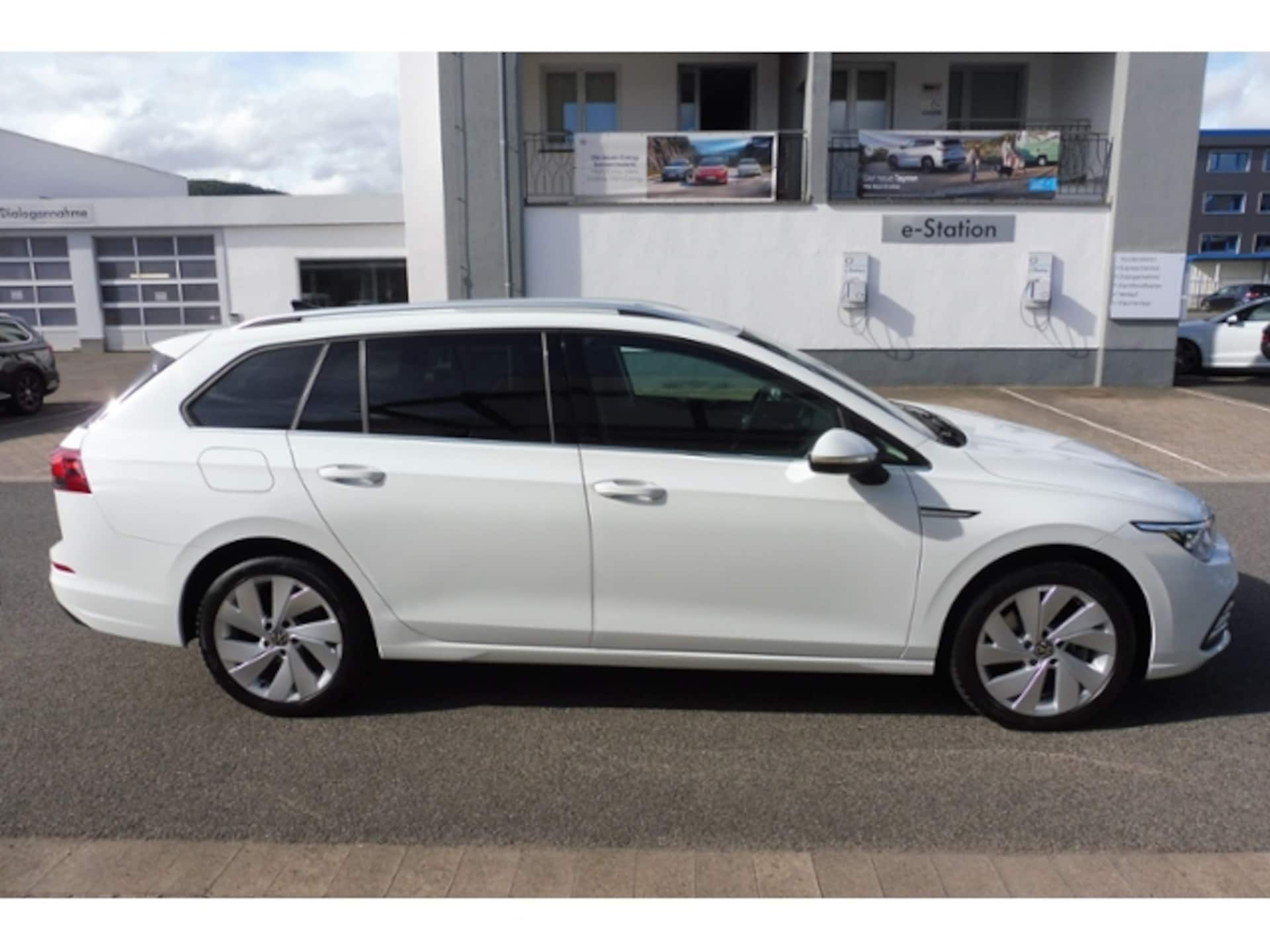 Volkswagen Golf Variant Style