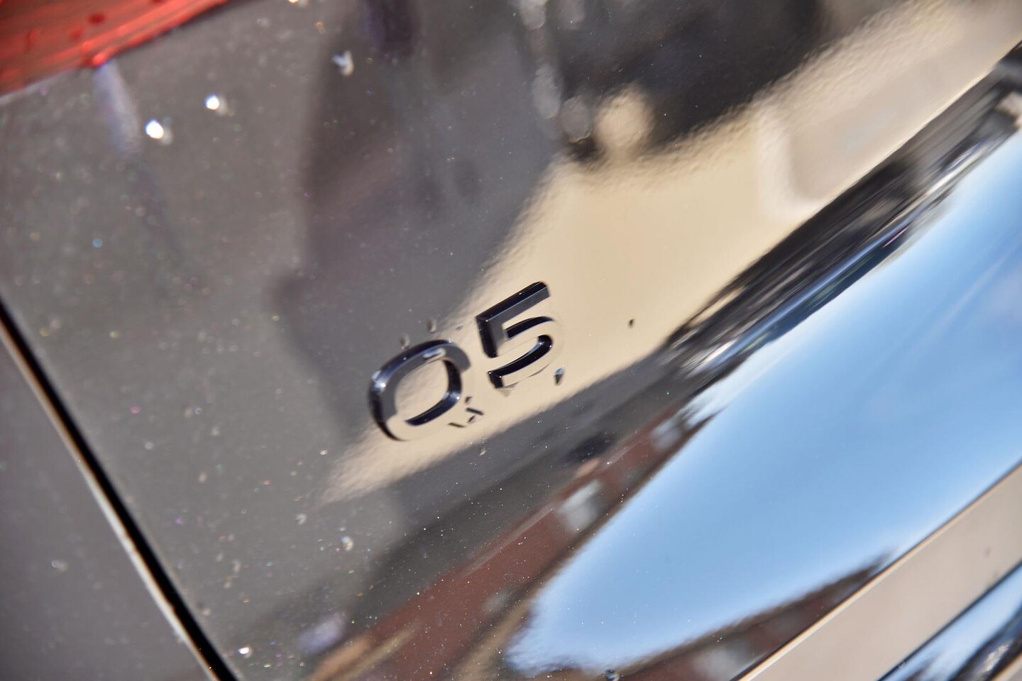 Image about Audi Q5 SUV e-hybrid quattro S tronic