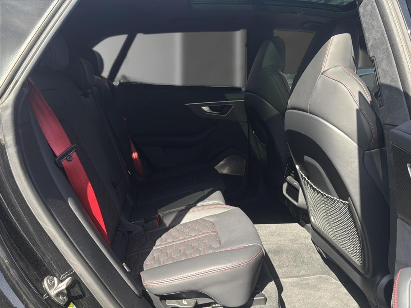 Bild über Audi RS Q8 TFSI quattro tiptronic - für weitere Informationen kontaktieren Sie den Audi Partner