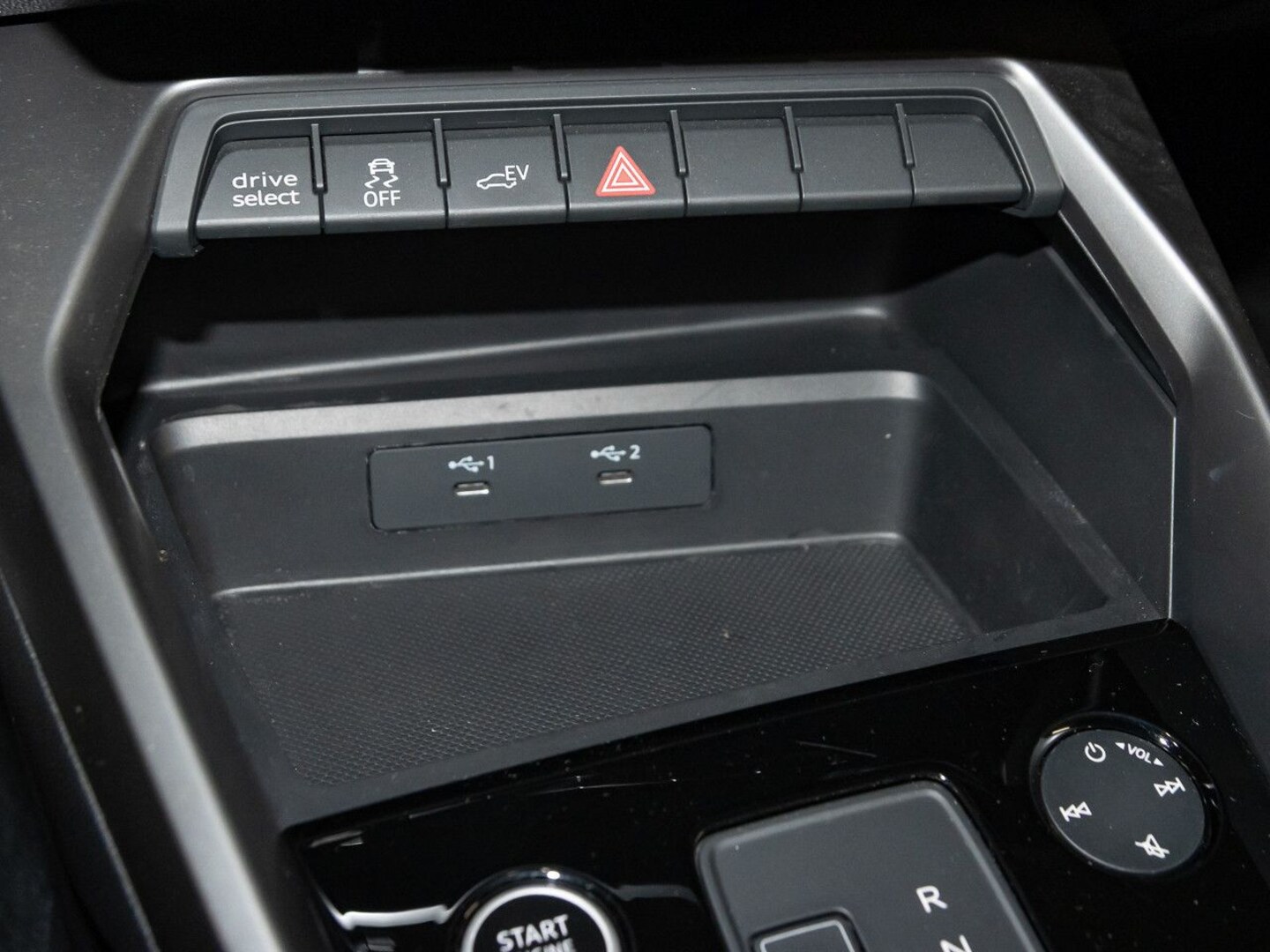 Bild über Audi A3 Sportback TFSI e 40 TFSI e S tronic - für weitere Informationen kontaktieren Sie den Audi Partner