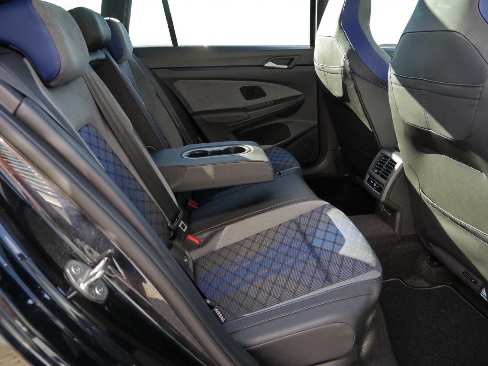 Volkswagen Golf Variant – Bild 15