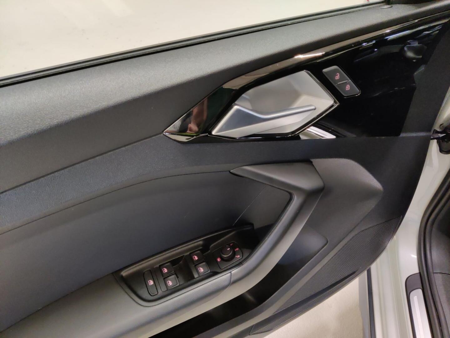 Bild über Audi A1 allstreet 35 TFSI S tronic - für weitere Informationen kontaktieren Sie den Audi Partner
