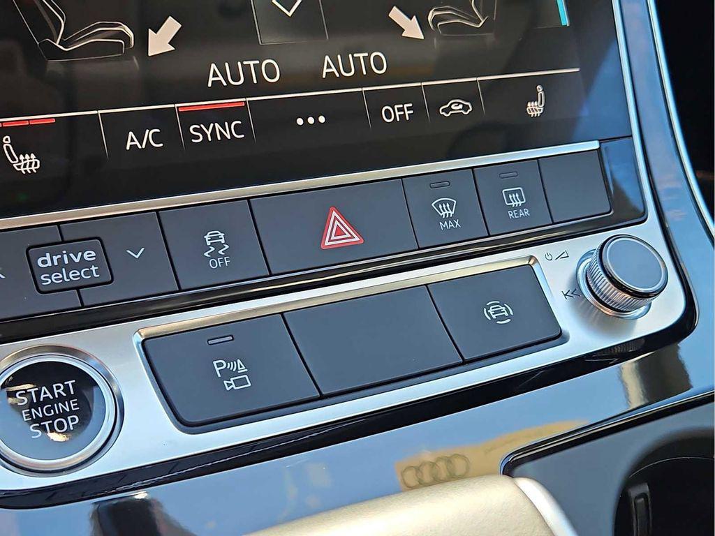 2025 Audi Q8 Premium - Photo 18