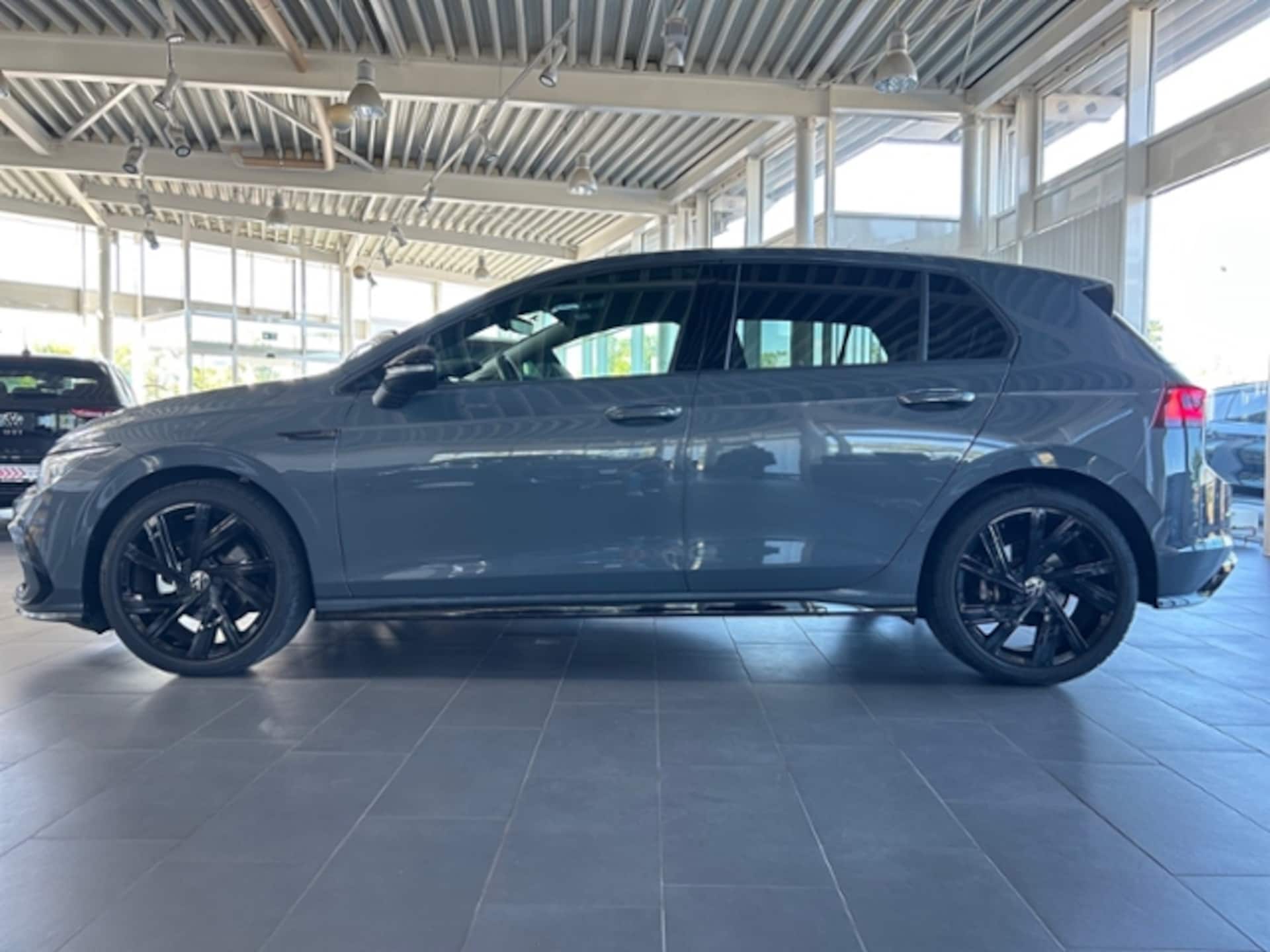 Volkswagen Golf R-Line