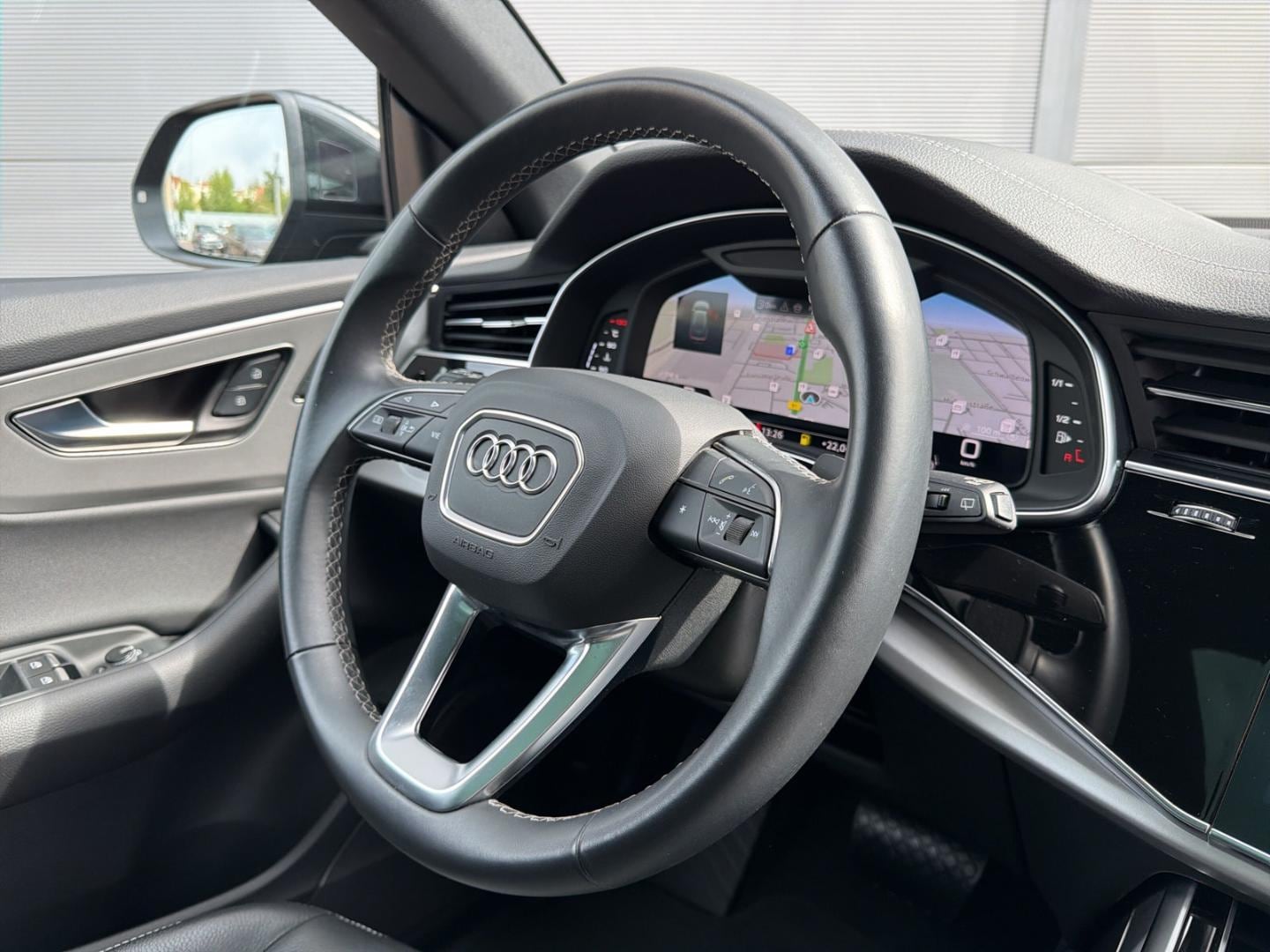 Bild über Audi Q8 SUV 50 TDI quattro tiptronic - für weitere Informationen kontaktieren Sie den Audi Partner