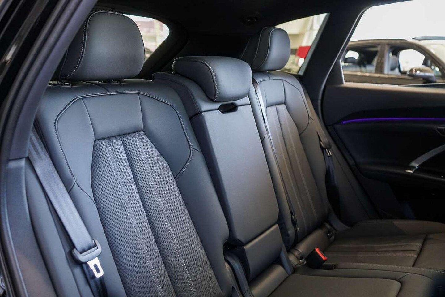 Image about Audi Q5 SUV e-hybrid quattro S tronic