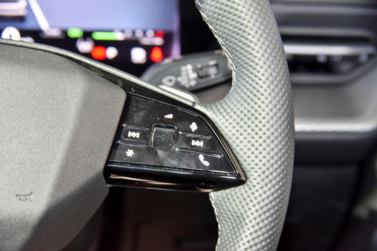 Image about Audi Q5 SUV e-hybrid quattro S tronic