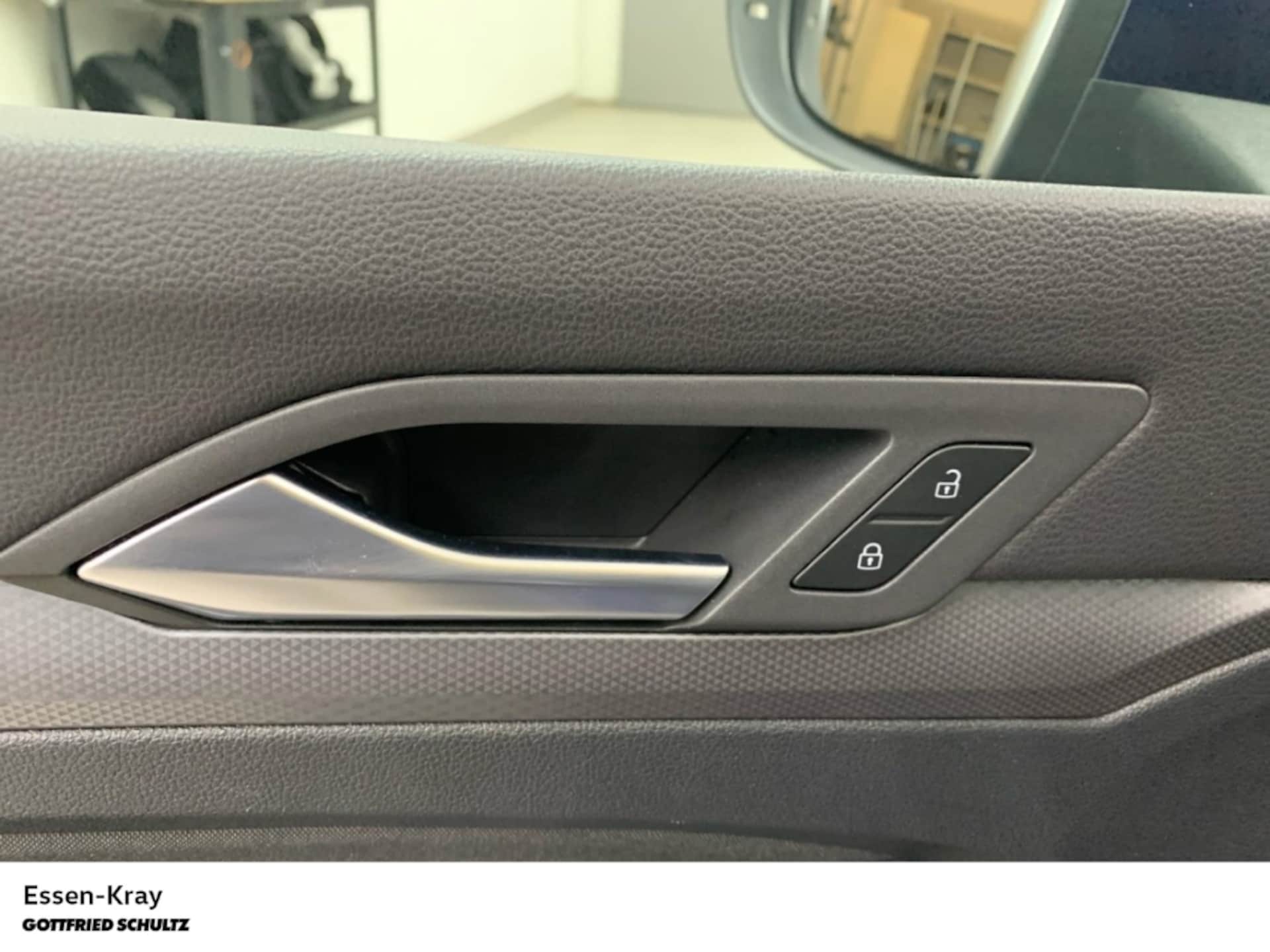 Volkswagen Golf Active