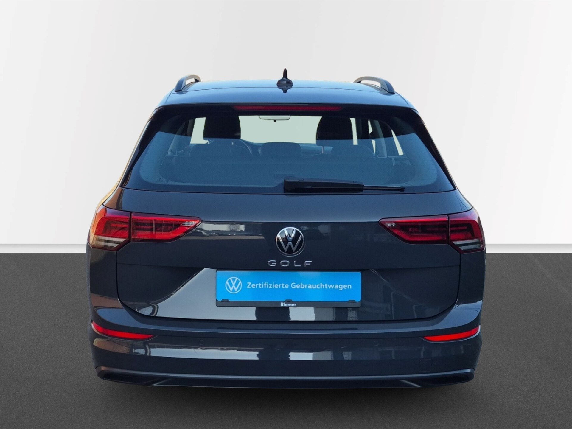 Volkswagen Golf Variant Life