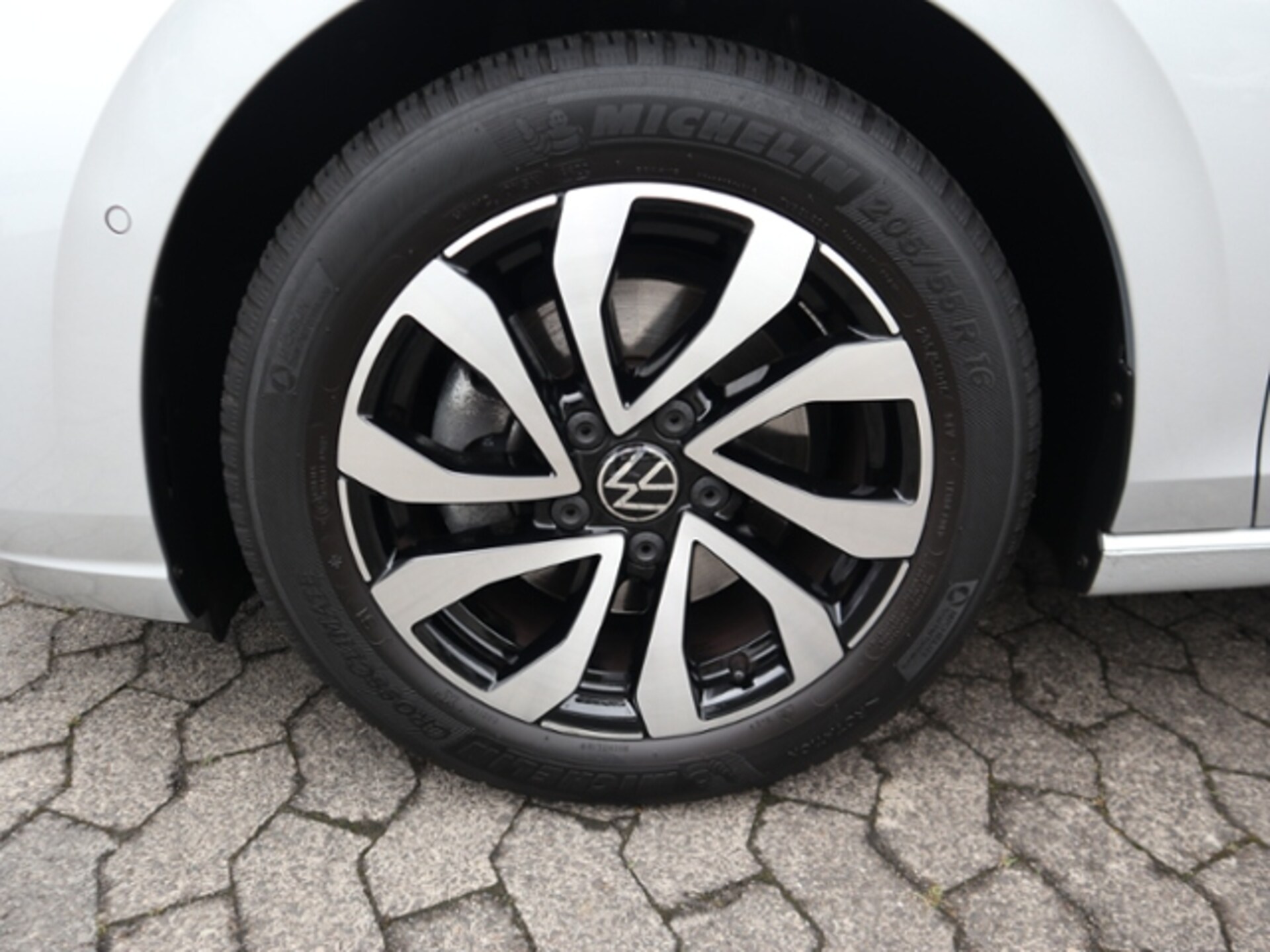 Volkswagen Golf Active
