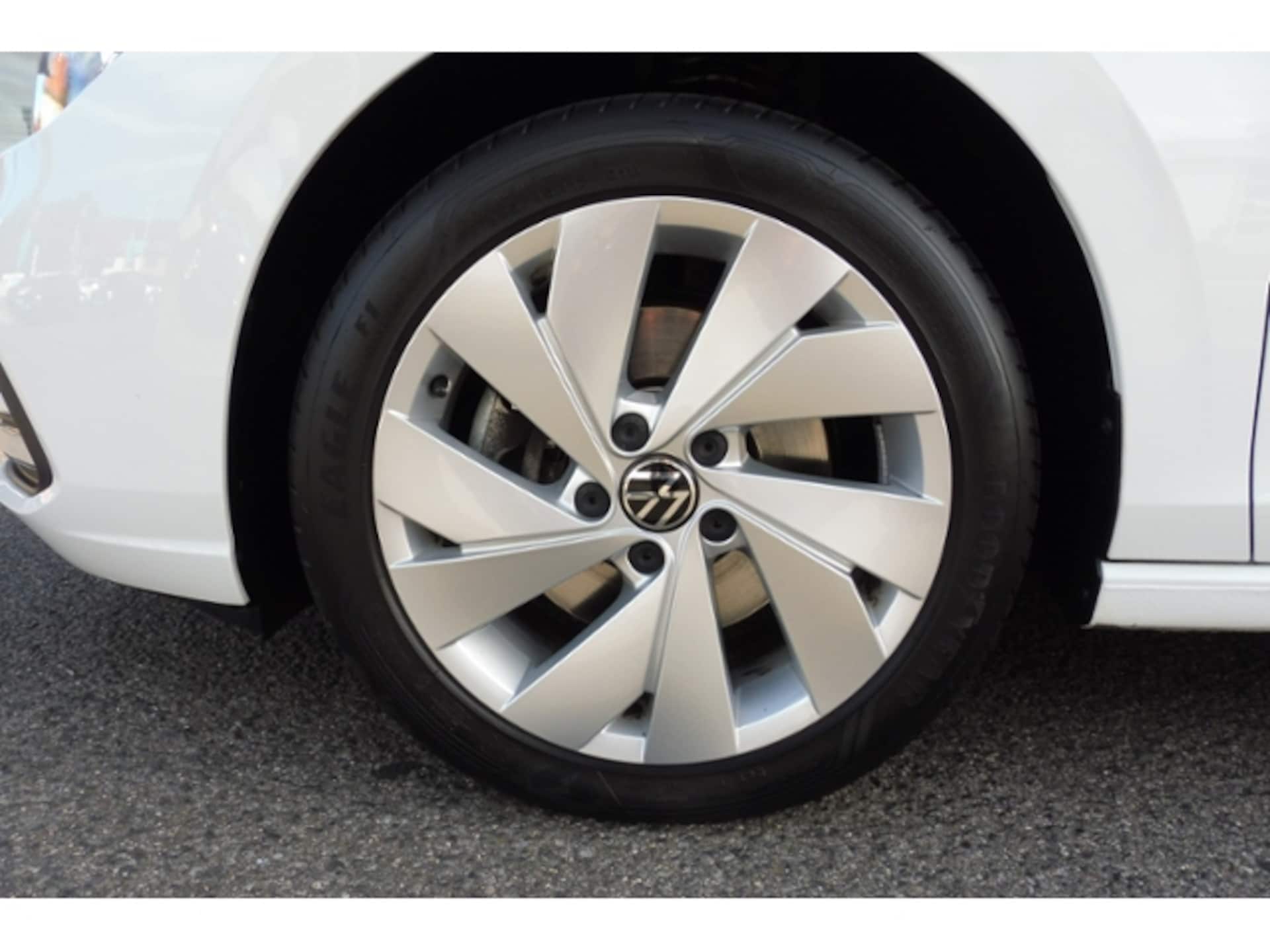 Volkswagen Golf Variant Style