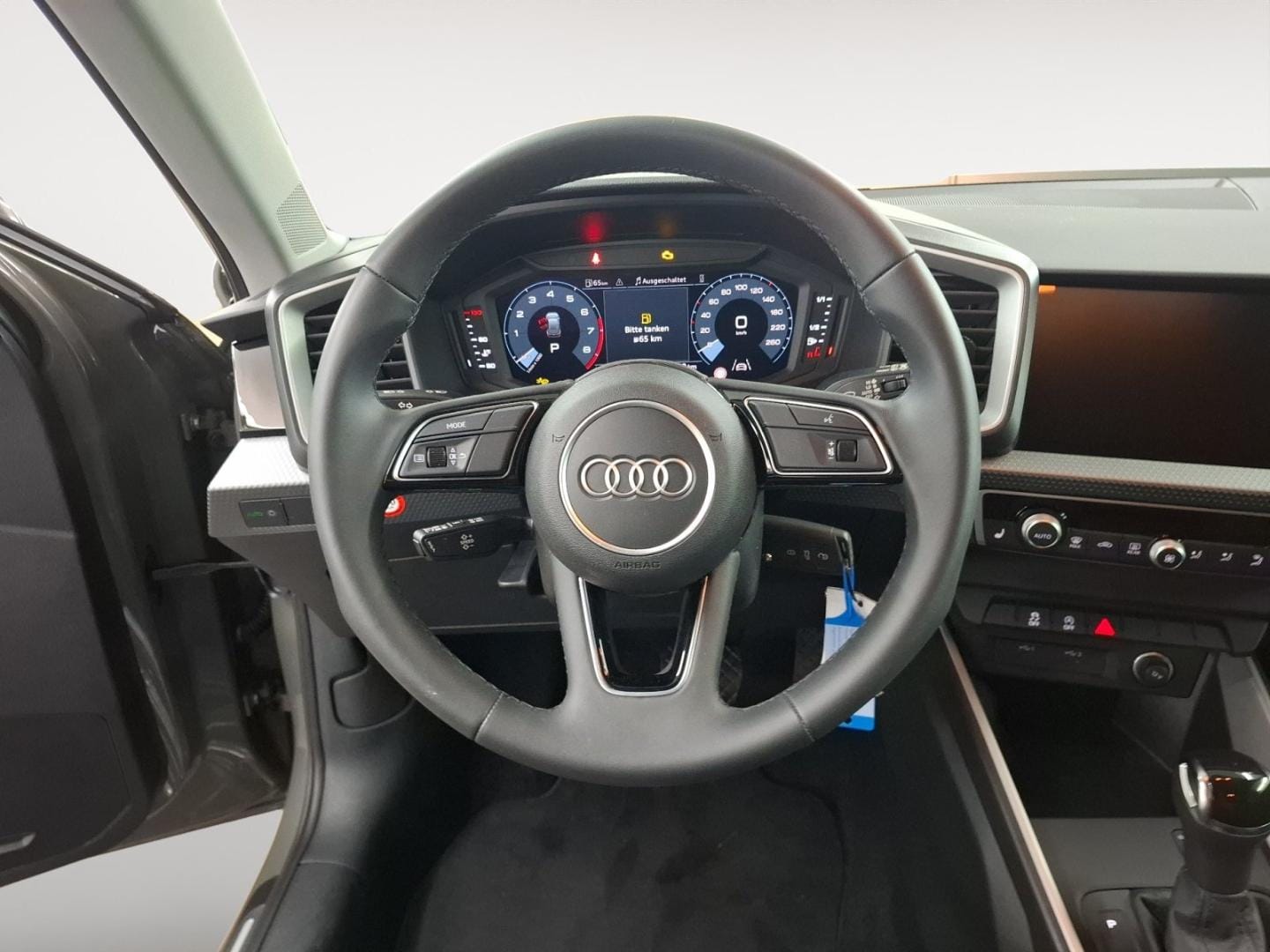 Bild über Audi A1 Sportback S line 25 TFSI S tronic - für weitere Informationen kontaktieren Sie den Audi Partner