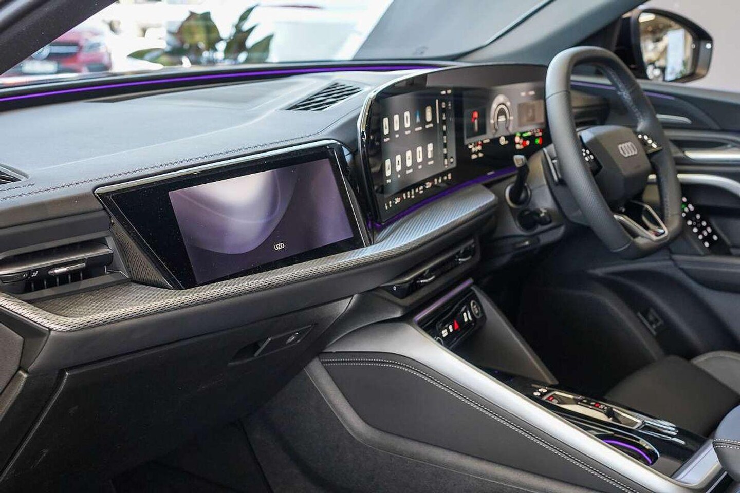 Image about Audi Q5 SUV e-hybrid quattro S tronic