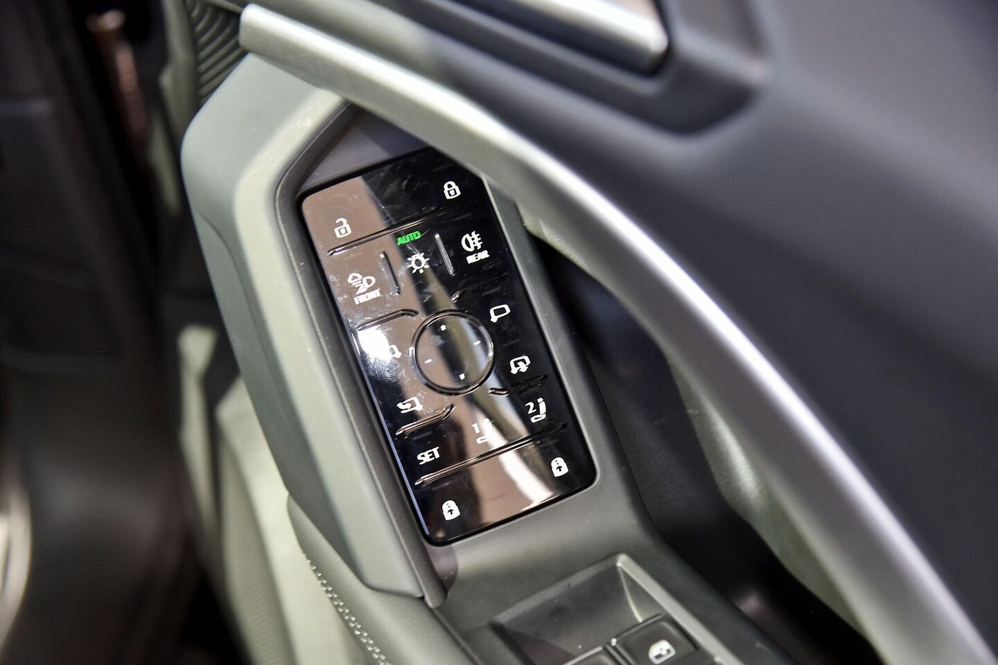 Image about Audi Q5 SUV e-hybrid quattro S tronic