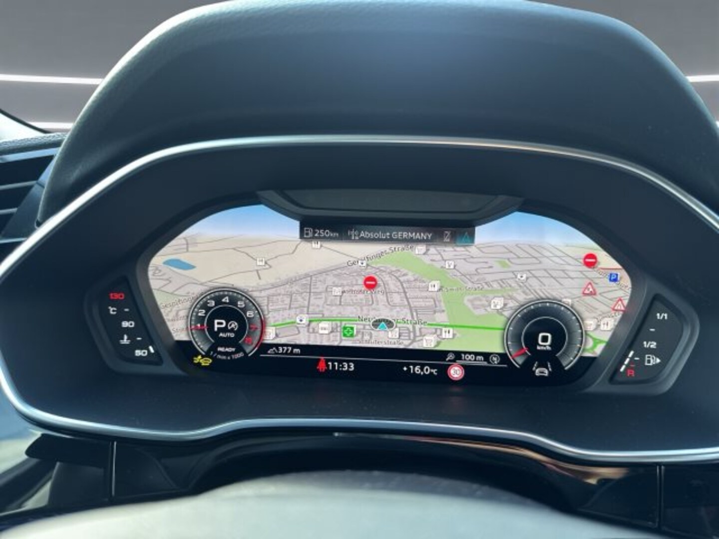 Bild über Audi Q3 TFSI 110 kW S tronic - für weitere Informationen kontaktieren Sie den Audi Partner
