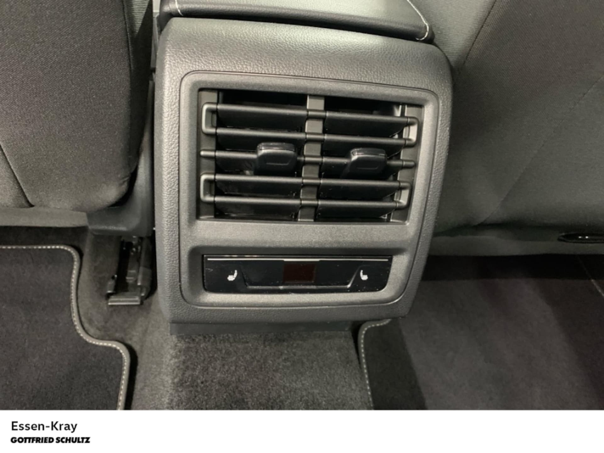 Volkswagen Golf Active
