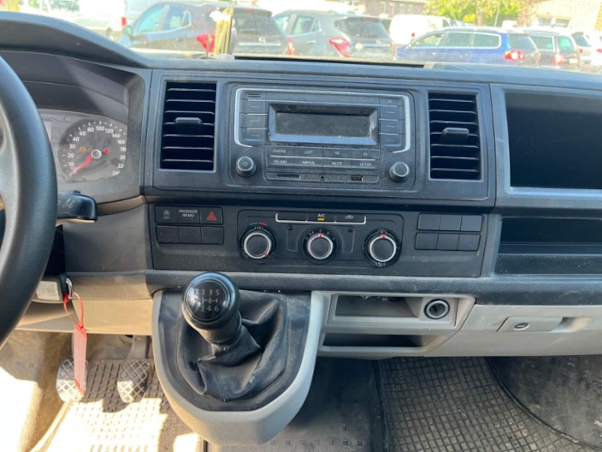 Volkswagen T6 Transporter Kasten langer Radstand