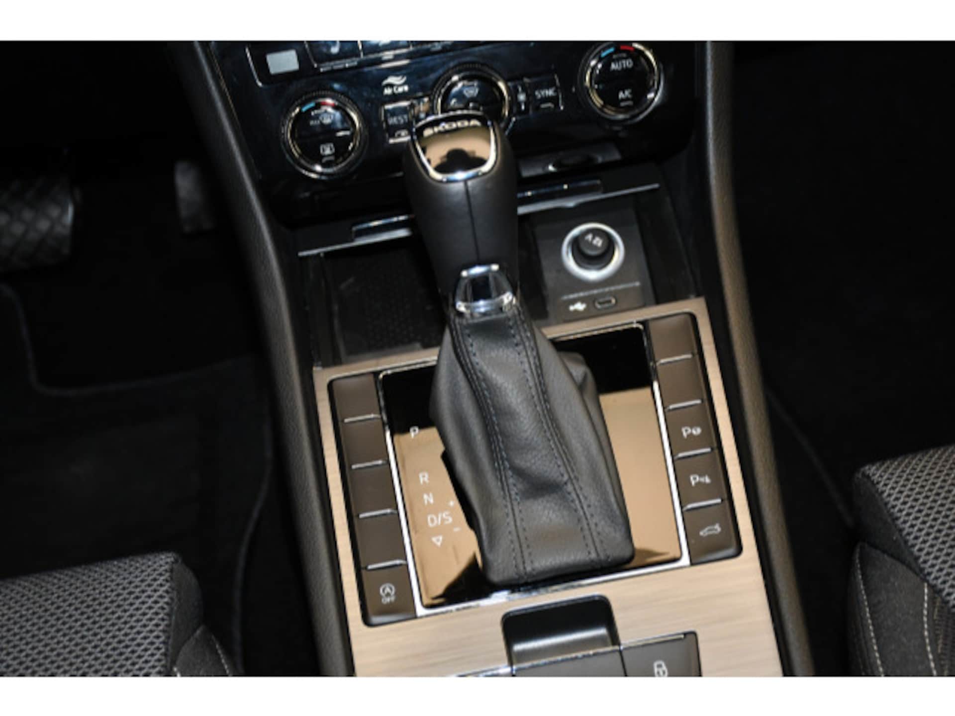 Skoda Superb Combi Style