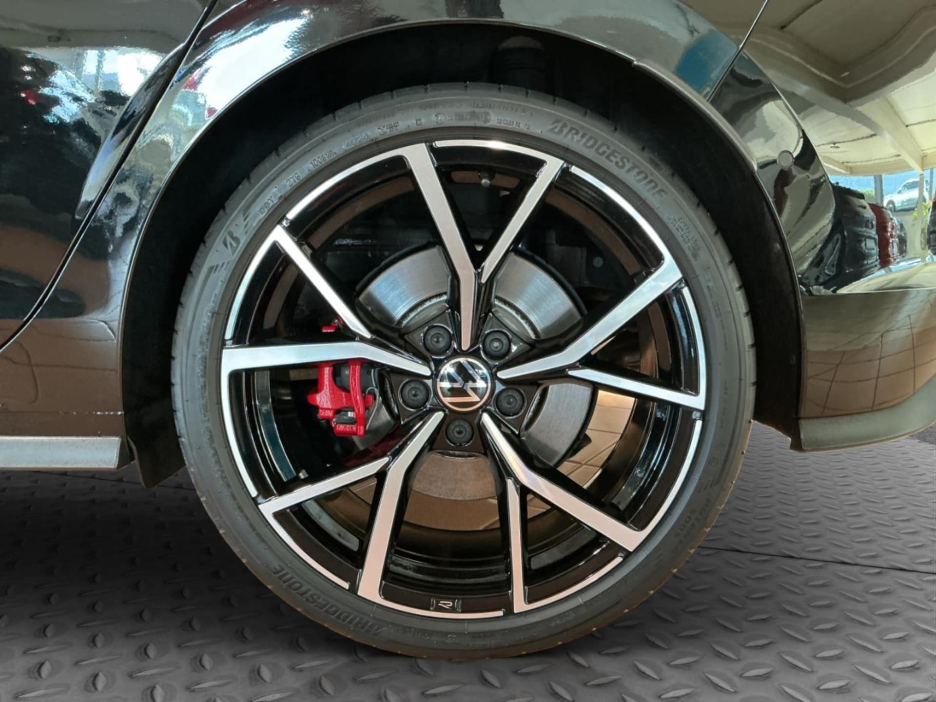 Volkswagen Golf GTI