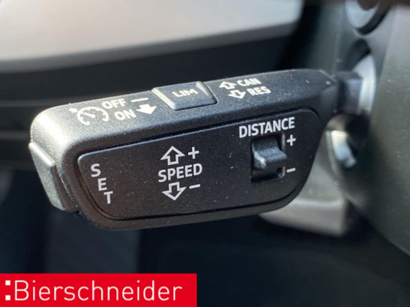 Bild über Audi A4 Avant S line 45 TFSI quattro S tronic - für weitere Informationen kontaktieren Sie den Audi Partner