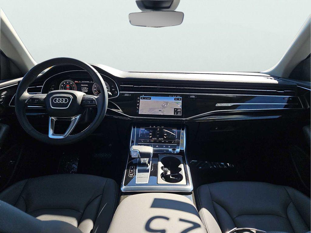 2025 Audi Q8 Premium - Photo 32
