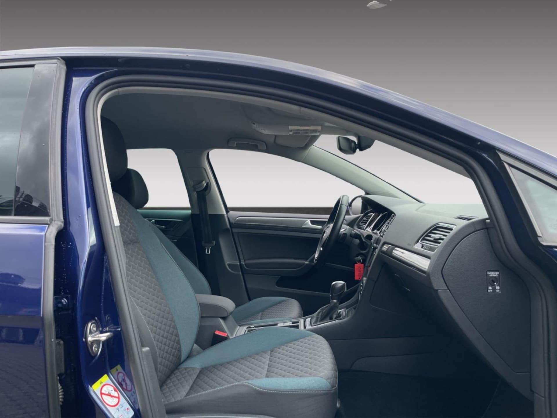 Volkswagen Golf IQ.DRIVE