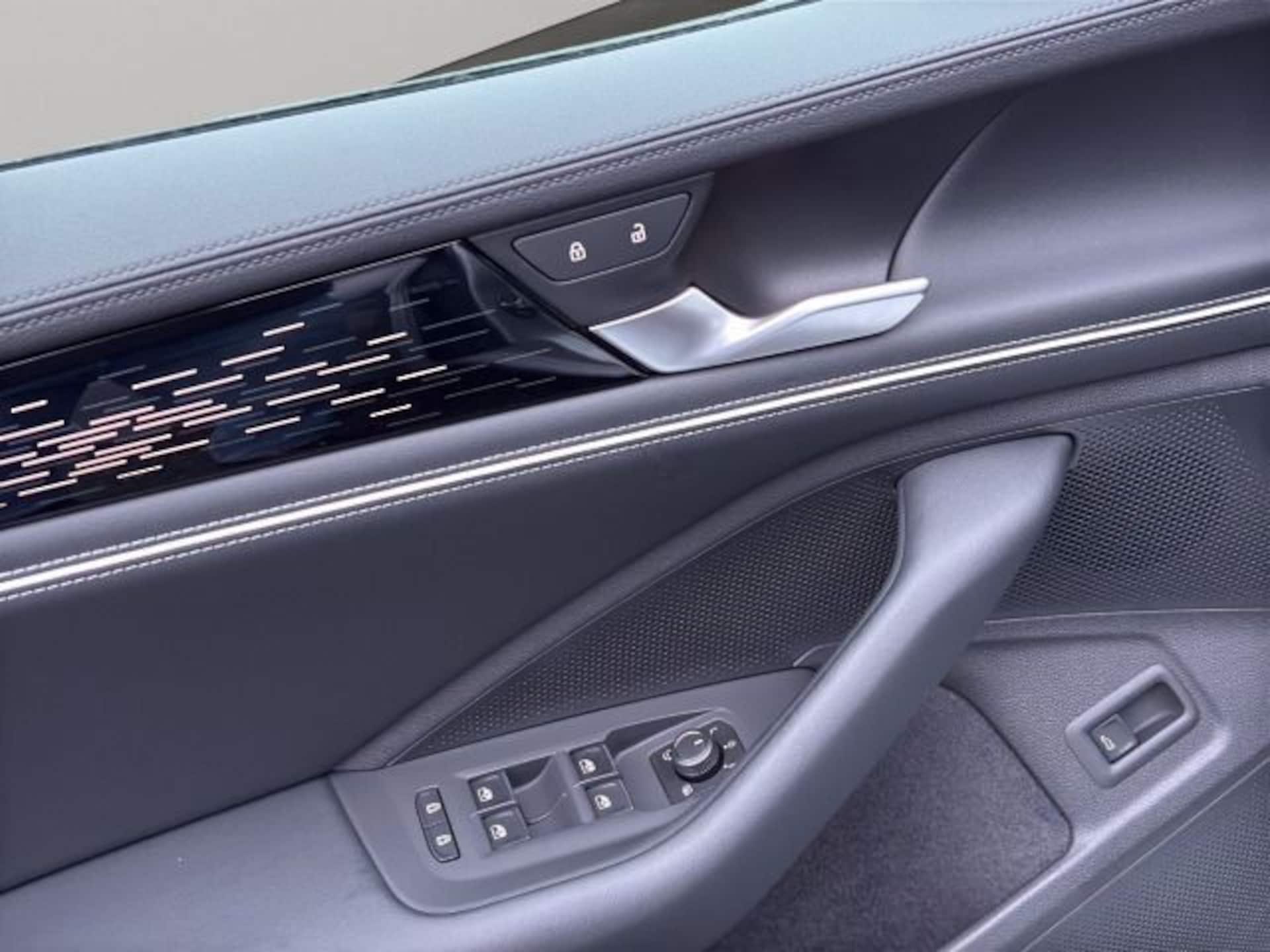 Volkswagen Passat Elegance