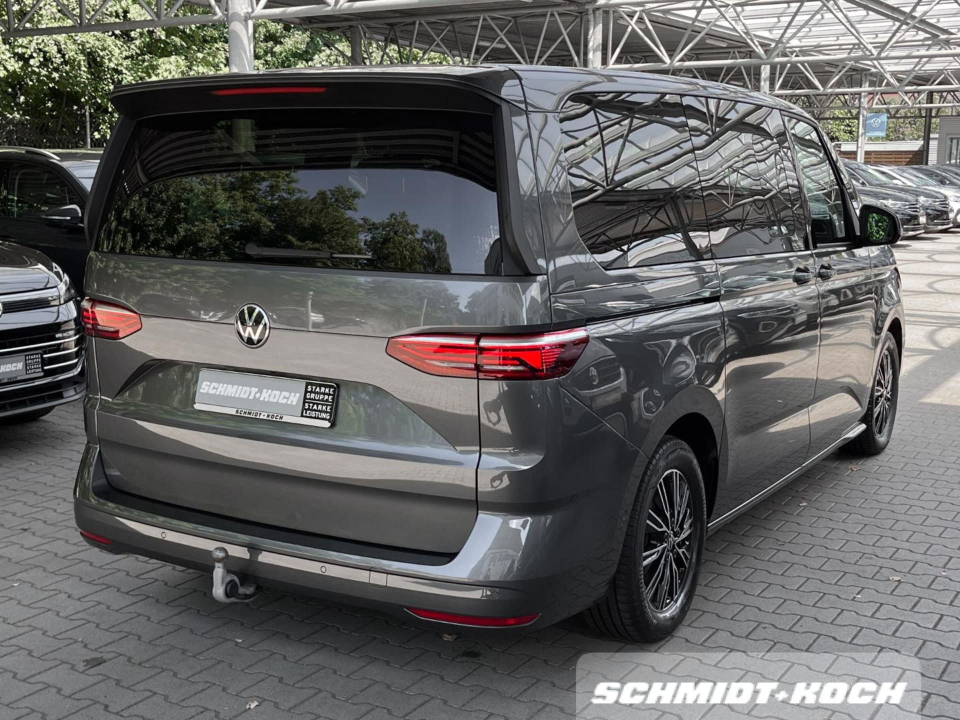Volkswagen Multivan Langversion Basis-Modell