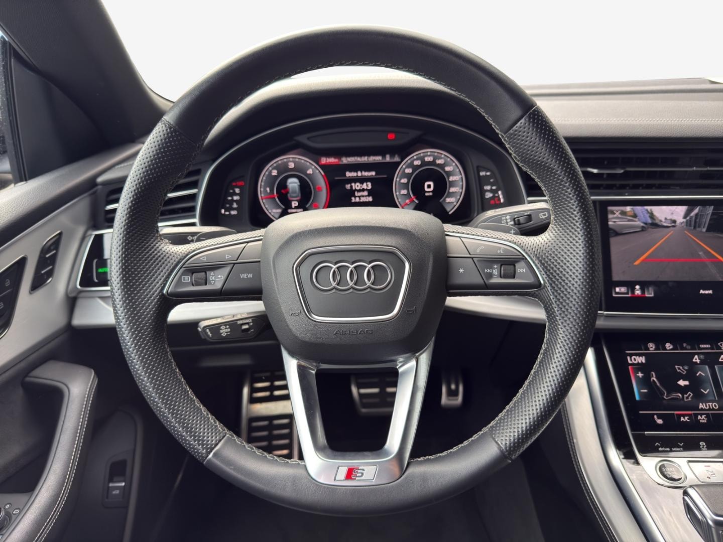 Image de Audi Q8 Black Edition 45 TDI quattro 170 kW (231 ch) tiptronic - for more details contact your dealer