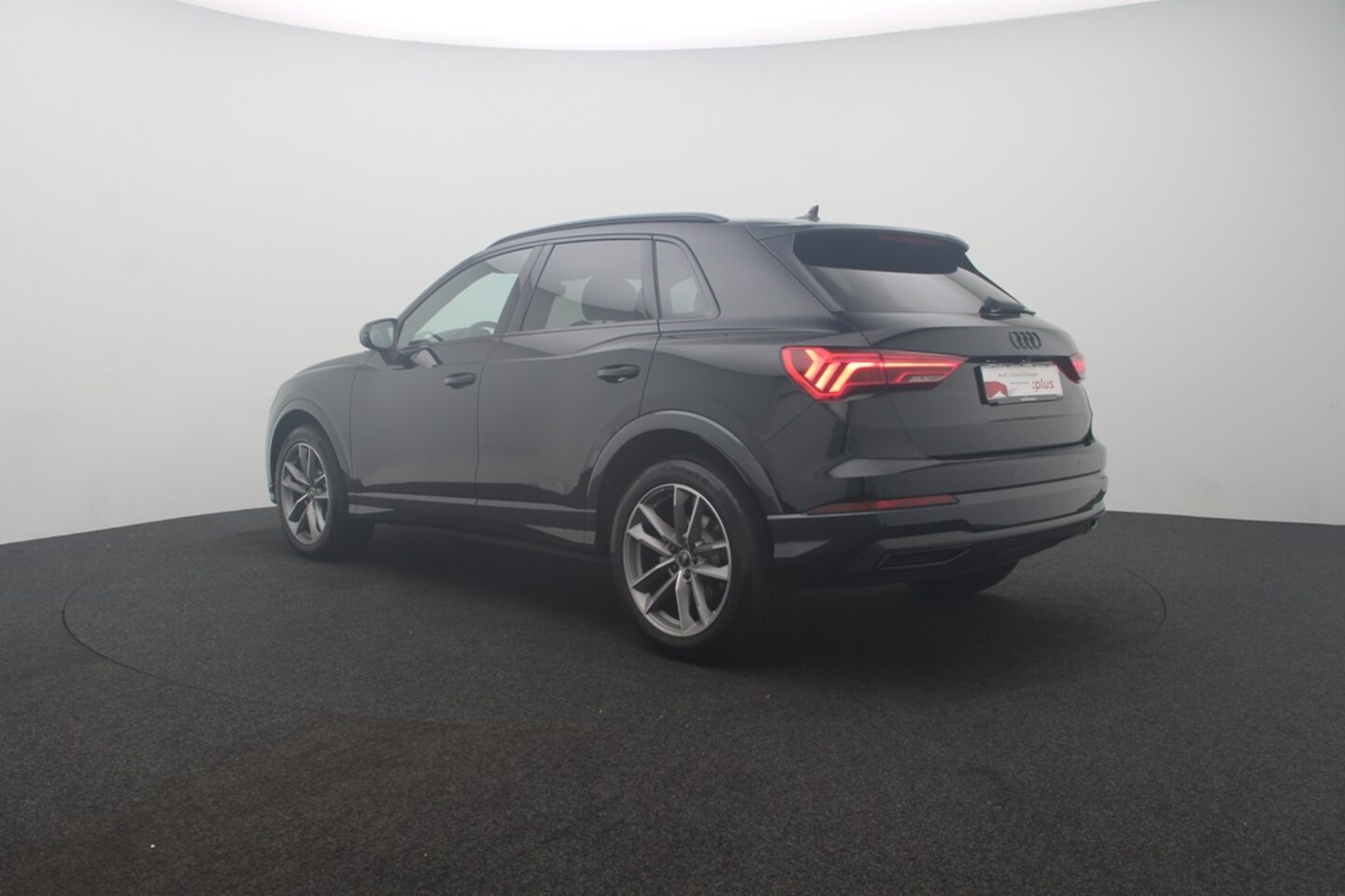 Bild über Audi Q3 advanced 35 TFSI S tronic - für weitere Informationen kontaktieren Sie den Audi Partner