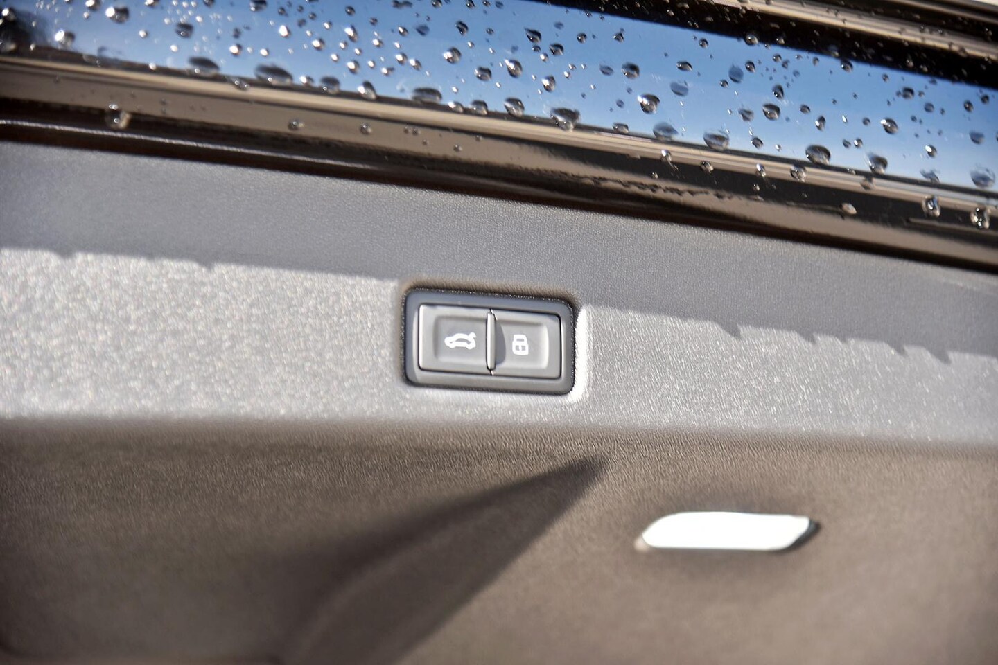 Image about Audi Q5 SUV e-hybrid quattro S tronic