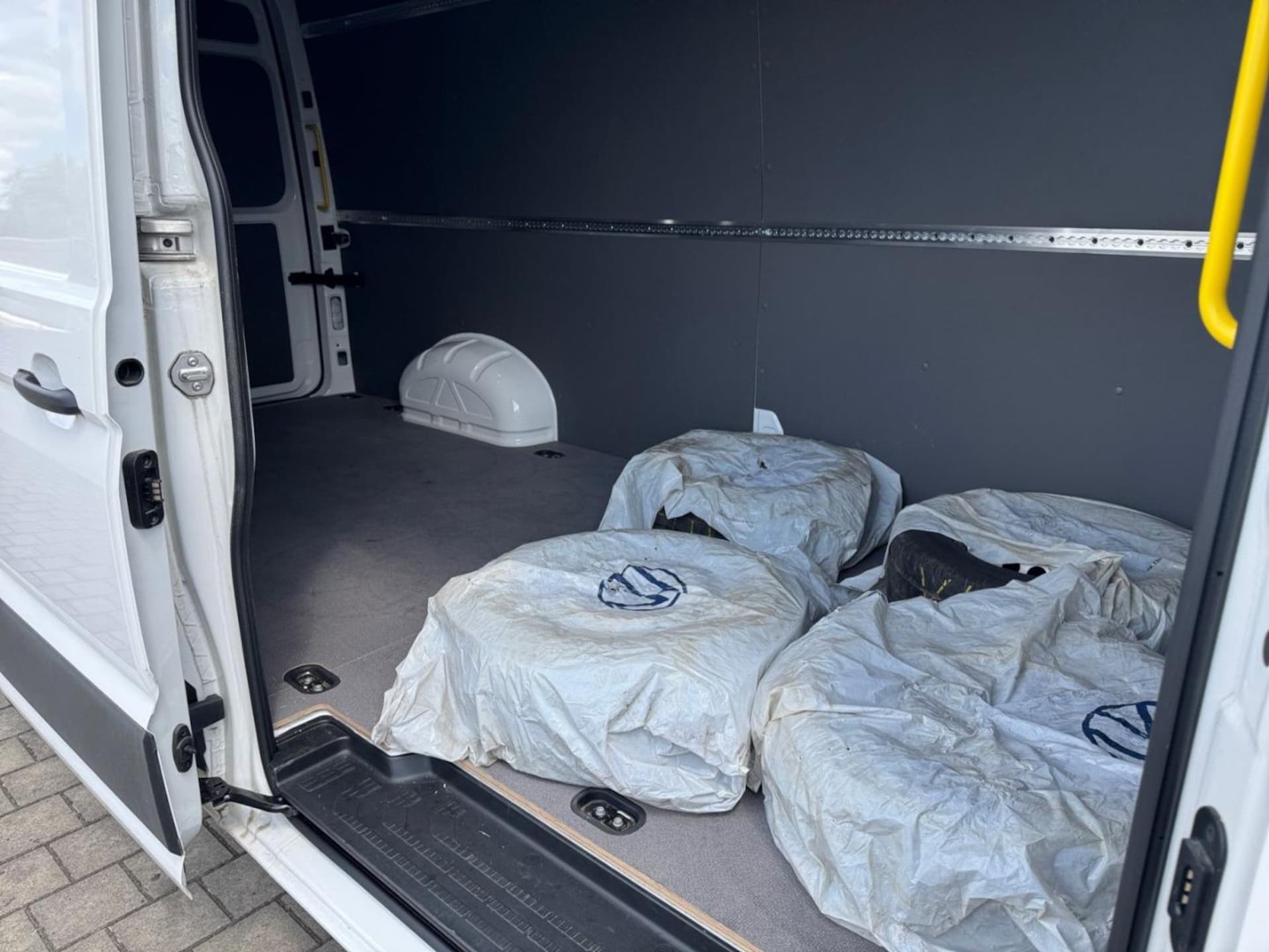 Volkswagen Crafter Kasten langer Radstand