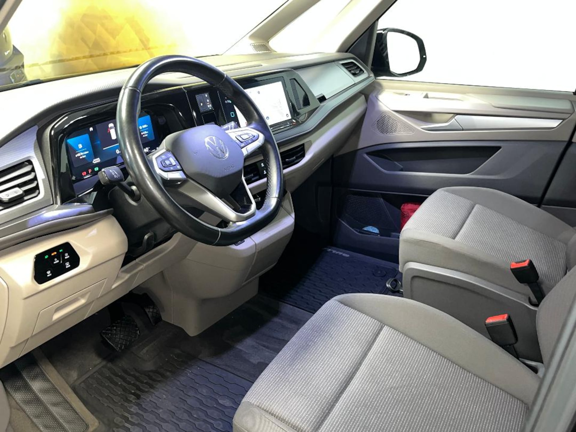 Volkswagen Multivan Basis-Modell